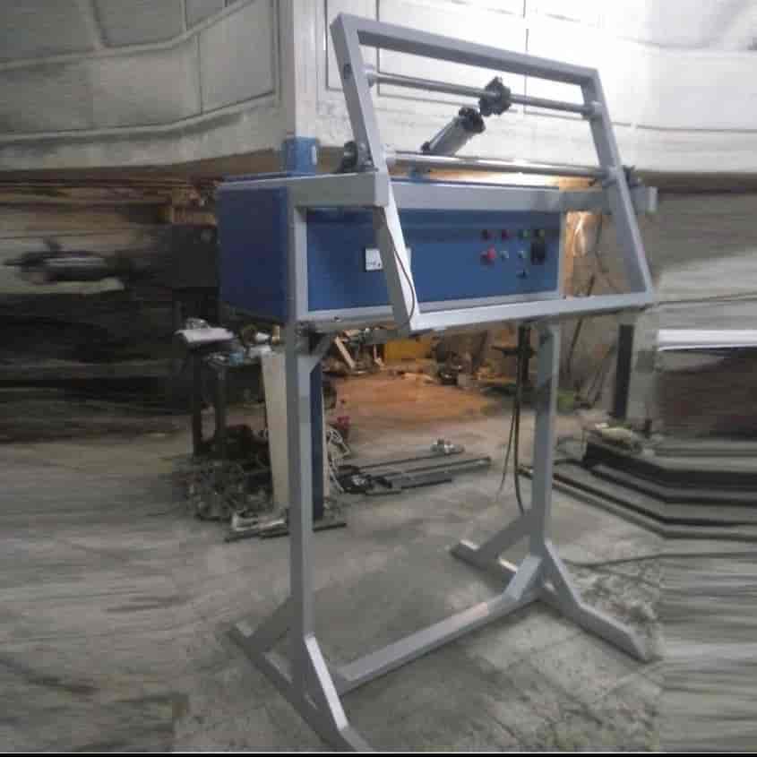 Standing long stuffed bag sewing machine